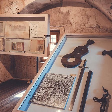 Вилла Wohnen Auf Der Ritterburg Хасмерсхайм Экстерьер фото